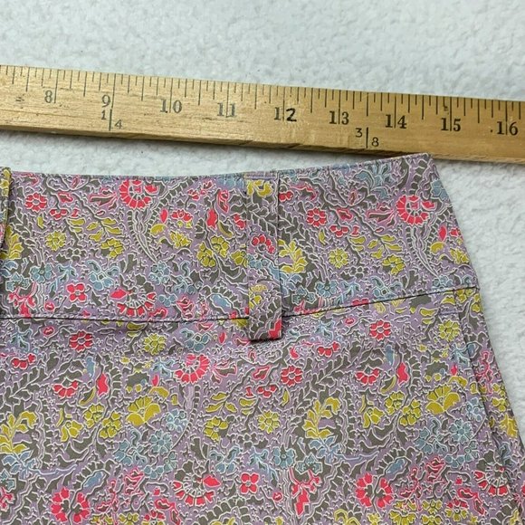 Nike Golf Women's Size 4 Colorful Paisley Floral Bermuda Golf Shorts Lightweight - Picture 6 of 12